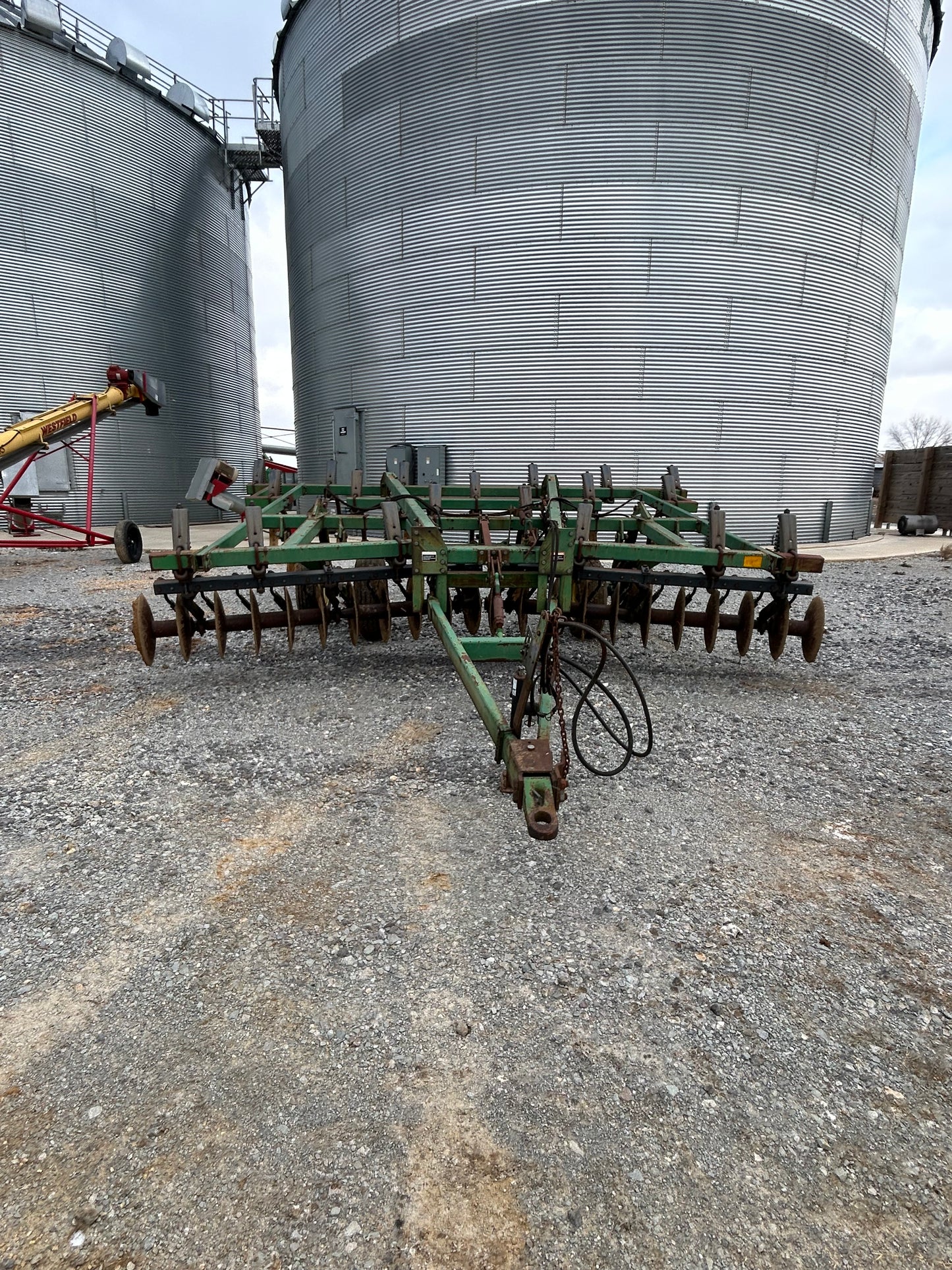 John Deere 714 Disk Chisel